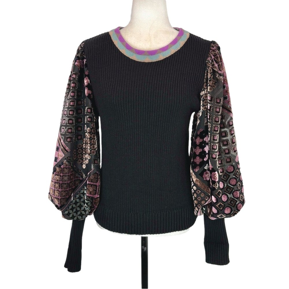 Fate black sweater with velvet sleeves